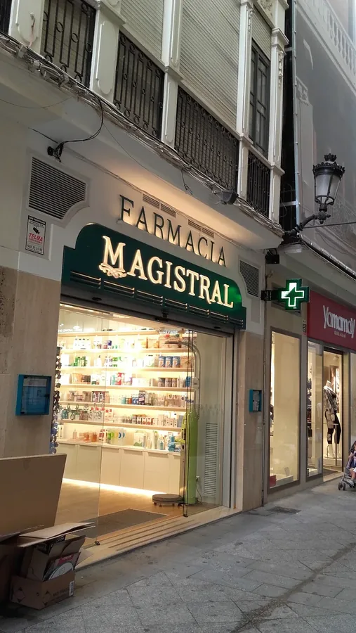 Fachada de Farmacia Magistral