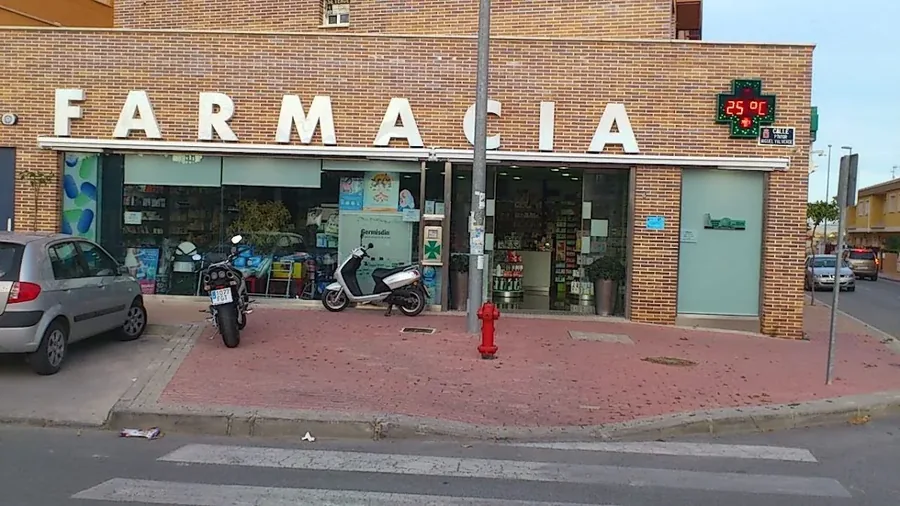 Fachada de Farmacia Rafael Bueno Jimenez