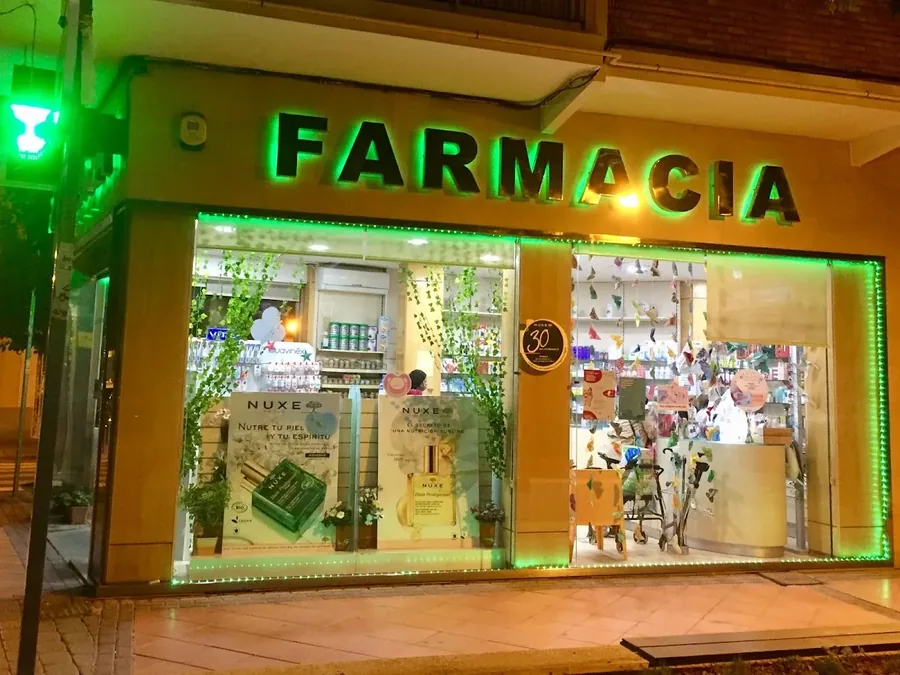 Fachada de FARMACIA TOMÁS MOMPÓ