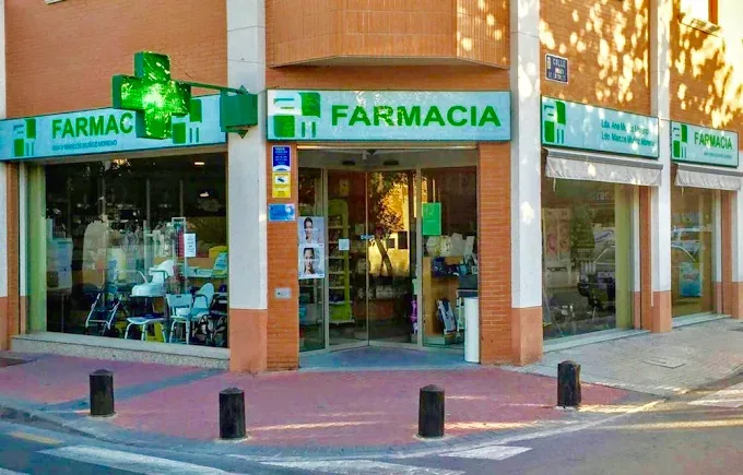 Fachada de Farmacia Ana y Marcos Muñoz Moreno