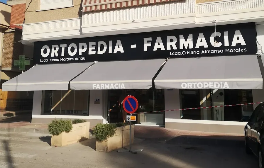 Fachada de Farmacia Morales Almansa CB