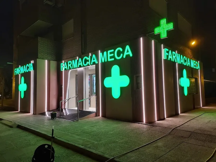 Fachada de Meca Pomares Ma Carmen López Meca Ma Carmen Y López Meca Alberto